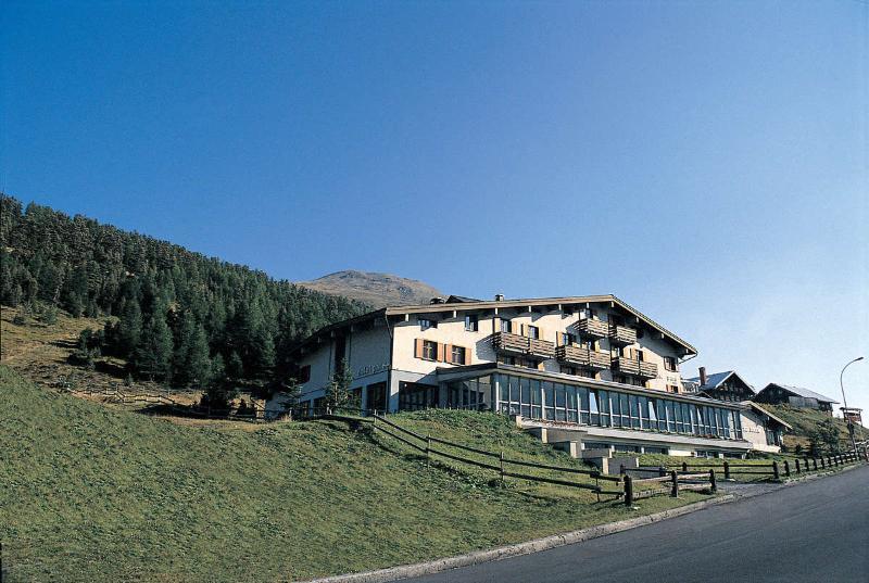 Parè Hotel
