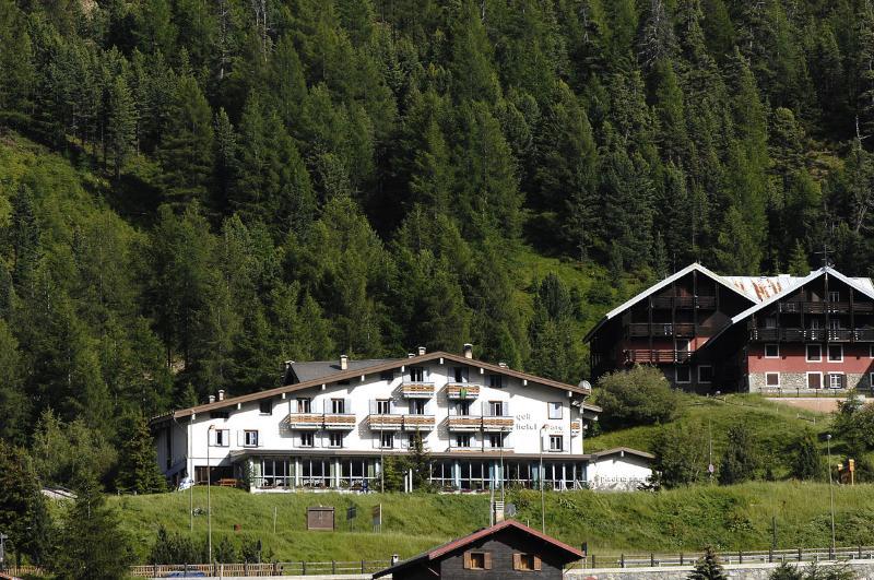 Parè Hotel 3*
